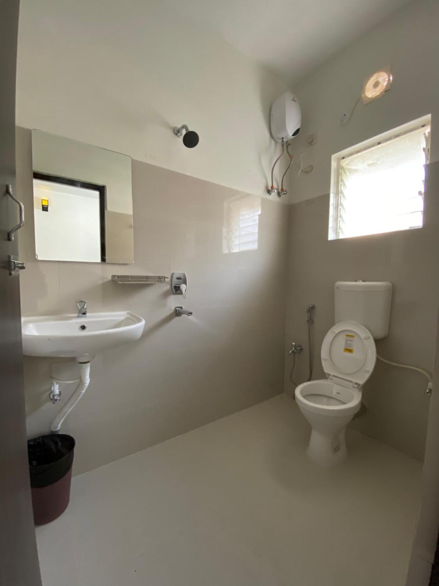 Lake Land Guest House 콜카타 외부 사진
