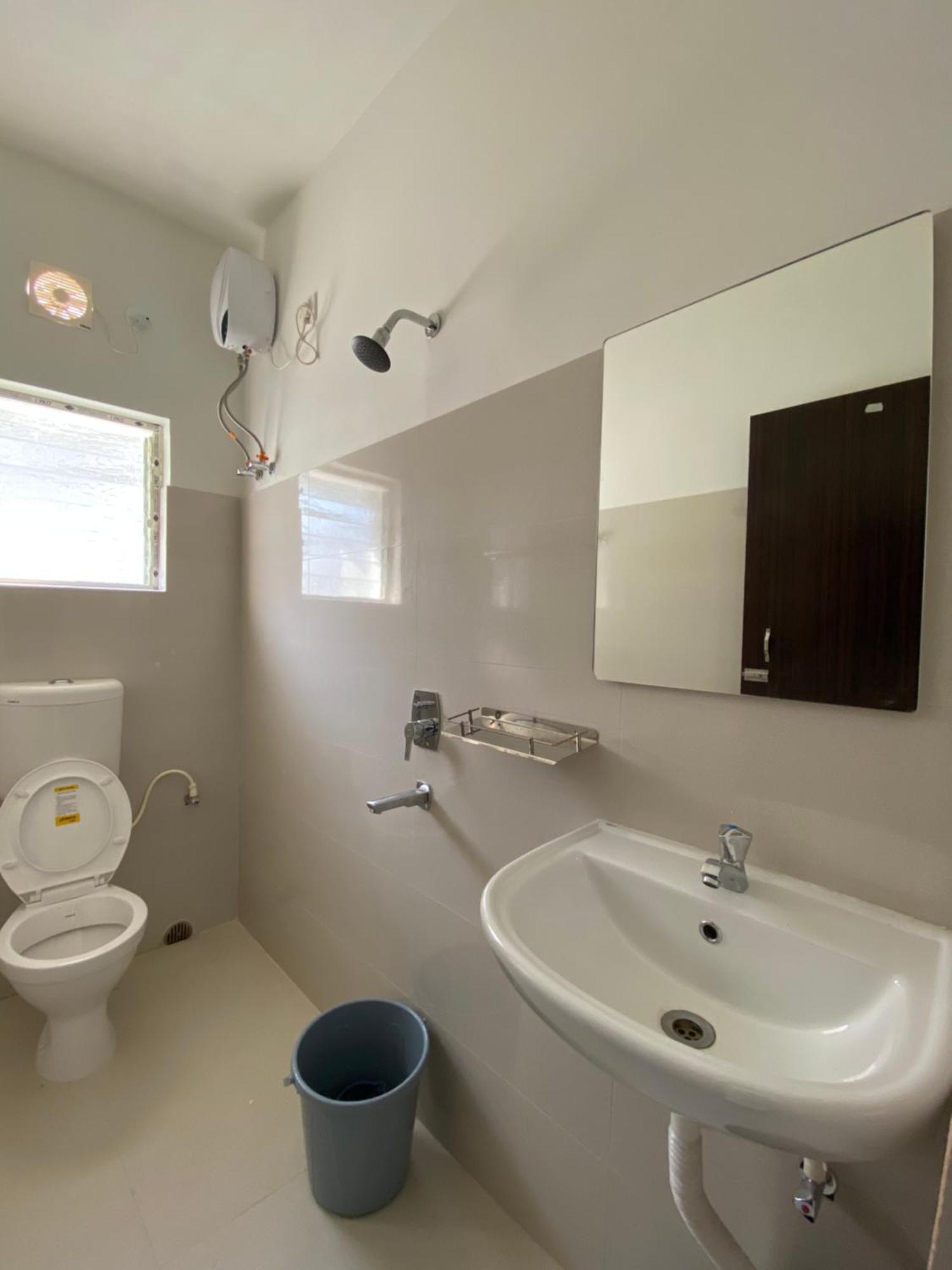 Lake Land Guest House 콜카타 외부 사진