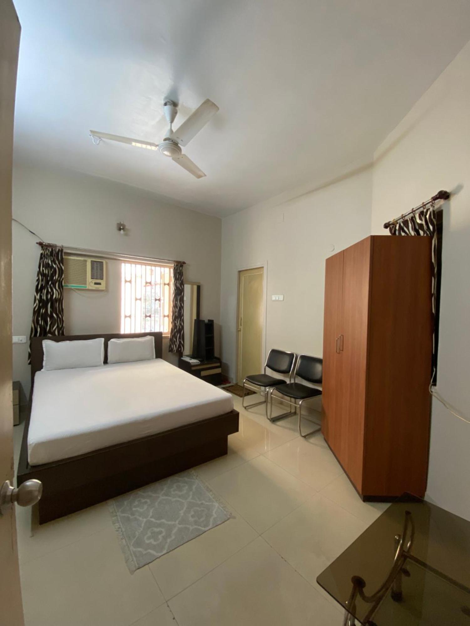 Lake Land Guest House 콜카타 외부 사진