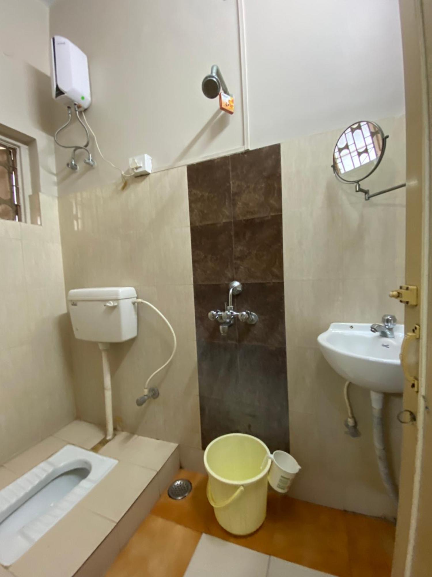 Lake Land Guest House 콜카타 외부 사진